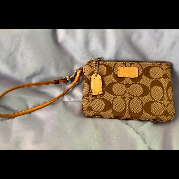 COACH classic βCβ BUNDLE! πππ - Picture 3 of 11